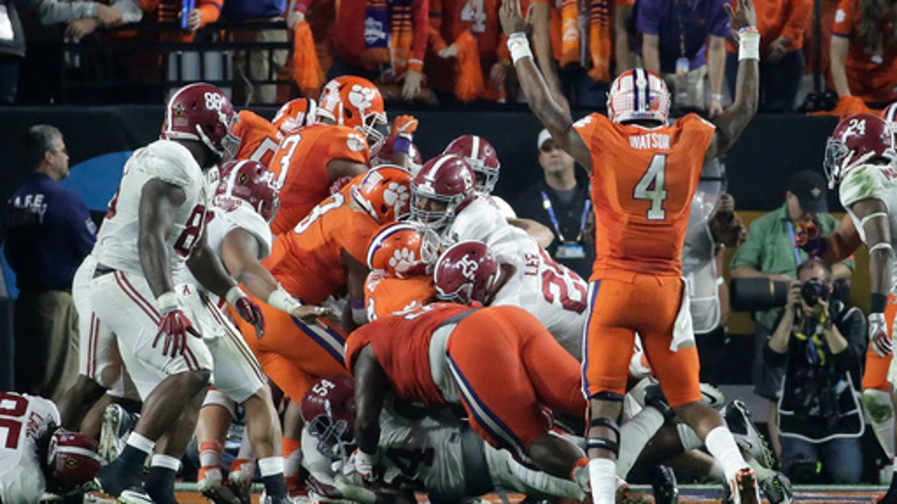THE LATEST: Clemson has 24-21 lead entering 4th quarter